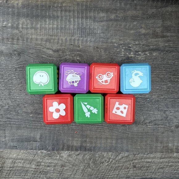 Fisher Price 7 Laugh & Learn First Words Sensory Play Blocks Baby Toy Puppy - Picture 3 of 6